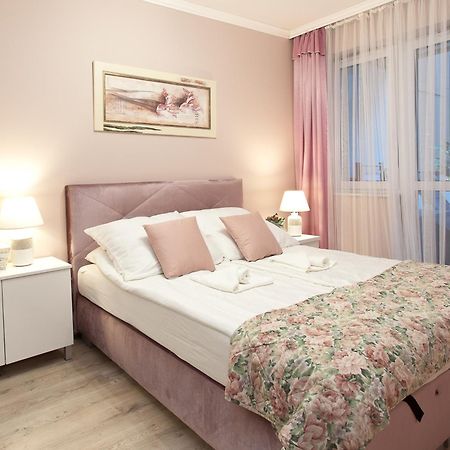 Apartament Kasprowicza 20 A Z Garazen Kolobrzeg Luaran gambar