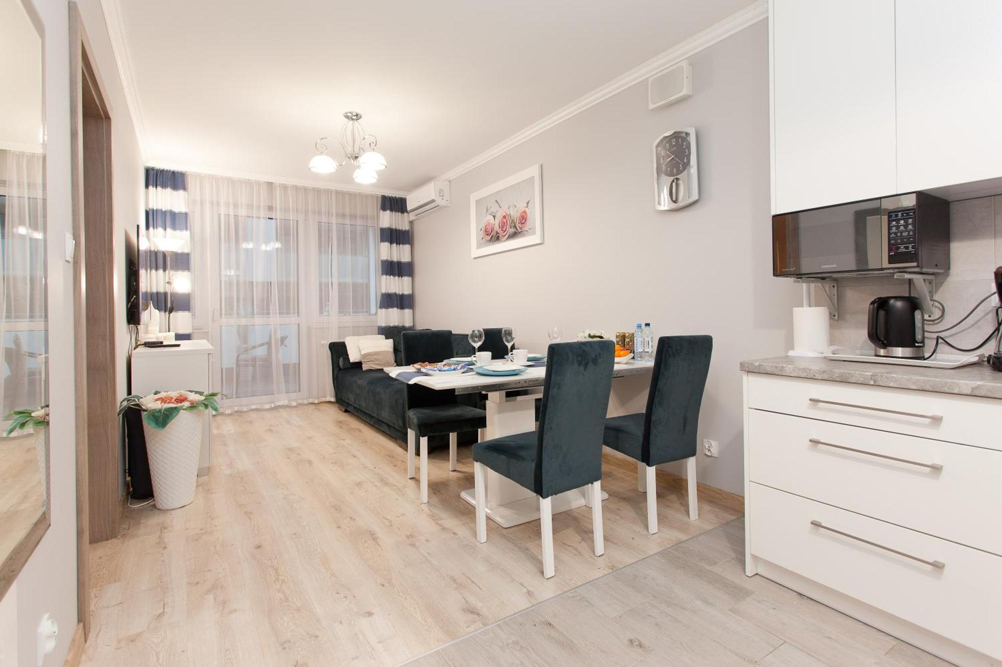 Apartament Kasprowicza 20 A Z Garazen Kolobrzeg Luaran gambar